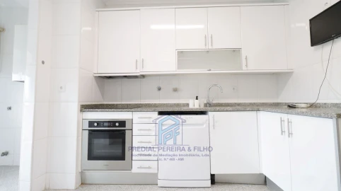 Apartamento T2 para Venda em Baguim do Monte (Rio Tinto)