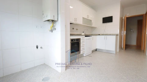 Apartamento T2 para Venda em Baguim do Monte (Rio Tinto)