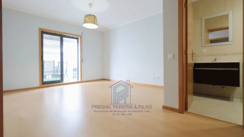 Apartamento T2 para Venda em Baguim do Monte (Rio Tinto)