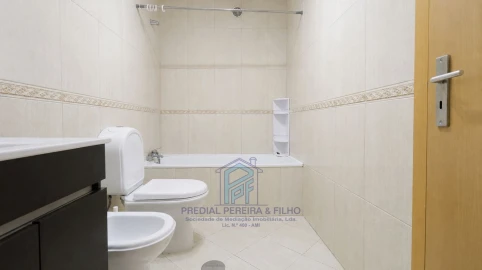 Apartamento T2 para Venda em Baguim do Monte (Rio Tinto)