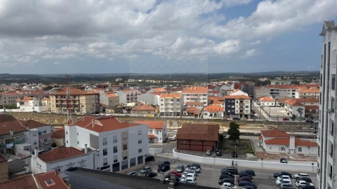 Apartamento T3 para Venda em Nossa Senhora do Pópulo, Coto e São Gregório
