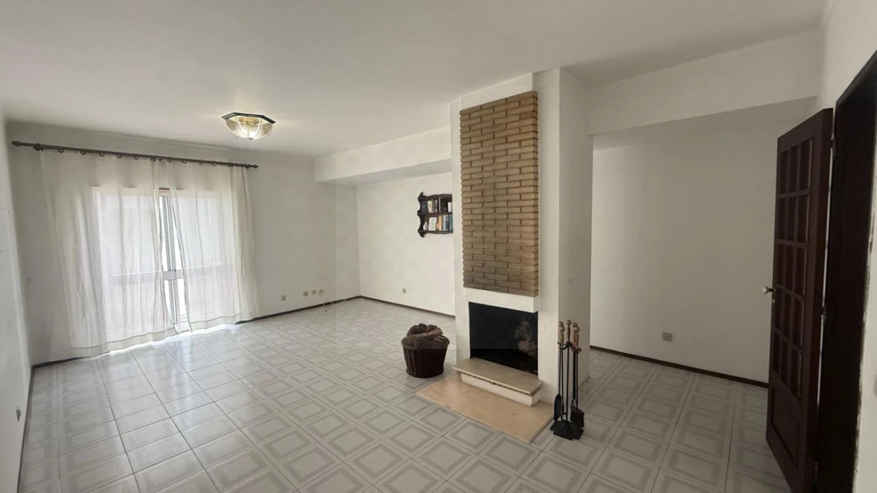 Apartamento T3 para Venda em Nossa Senhora do Pópulo, Coto e São Gregório Foto 1
