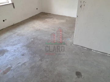 Moradia T4 para Venda em Serpins