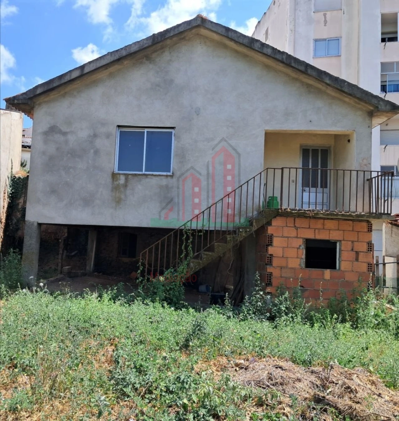 Moradia T4 para Venda em Serpins Foto 30