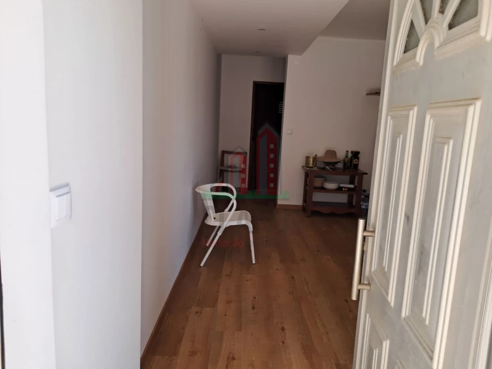Apartamento T2 para Venda em Coimbrão Foto 28