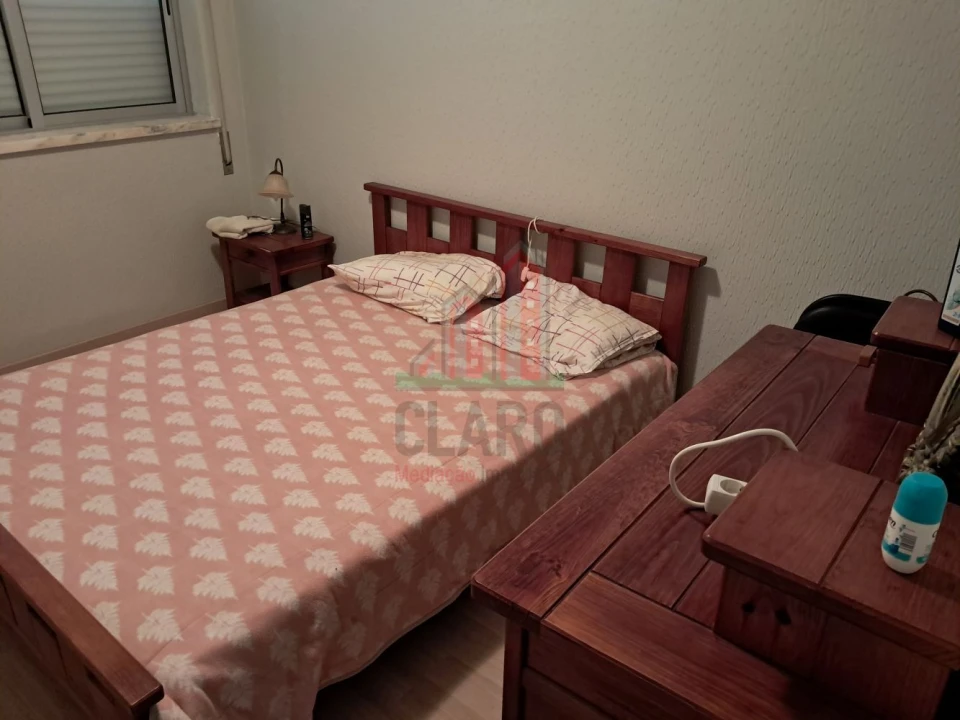 Apartamento T2 para Venda em Coimbrão Foto 18