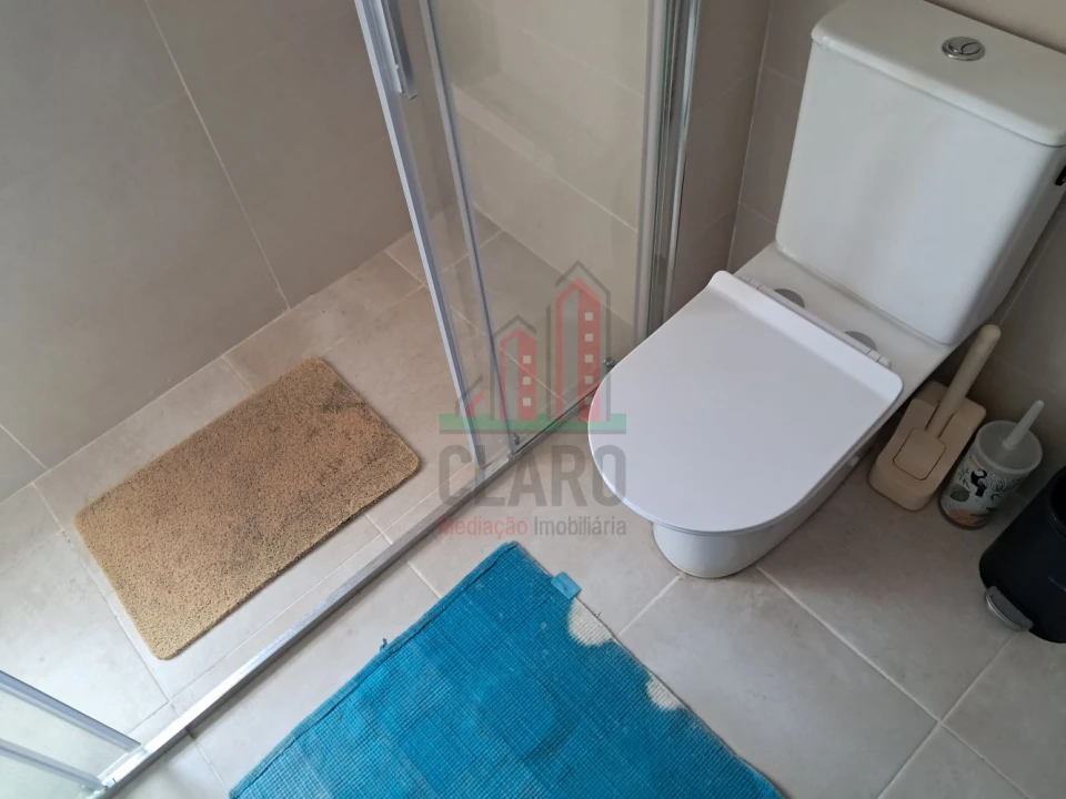 Apartamento T2 para Venda em Coimbrão Foto 13