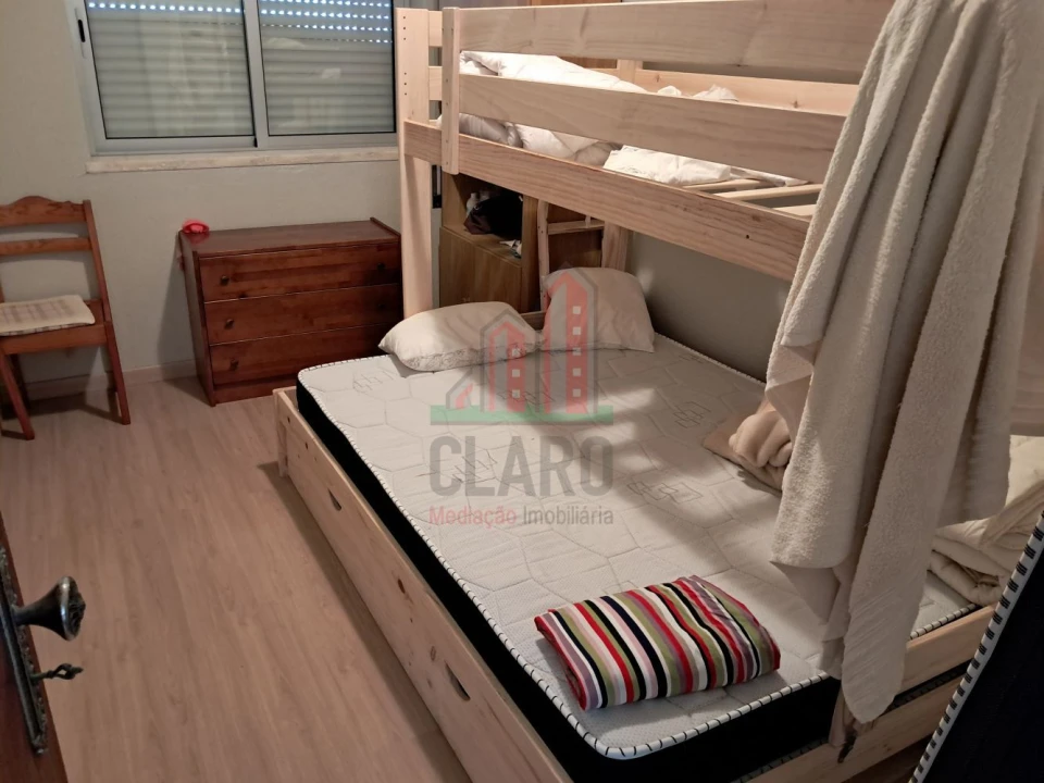 Apartamento T2 para Venda em Coimbrão Foto 7