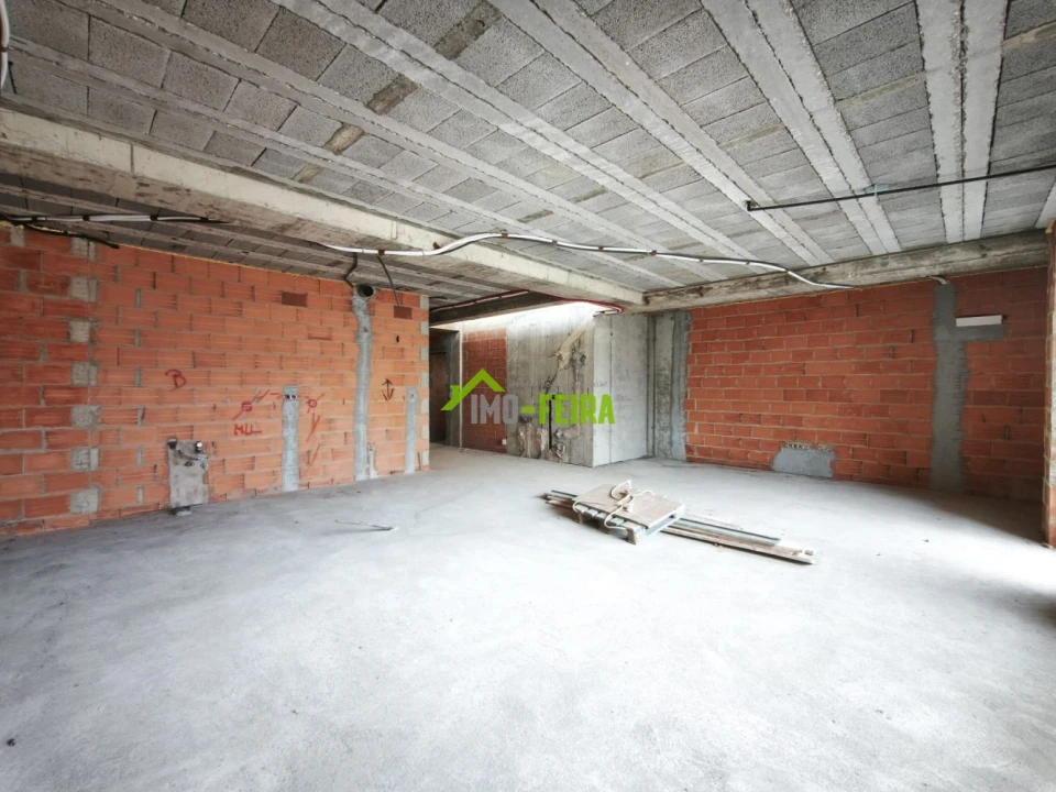 Apartamento T3 para Venda em Santa Maria da Feira, Travanca, Sanfins e Espargo Foto 2