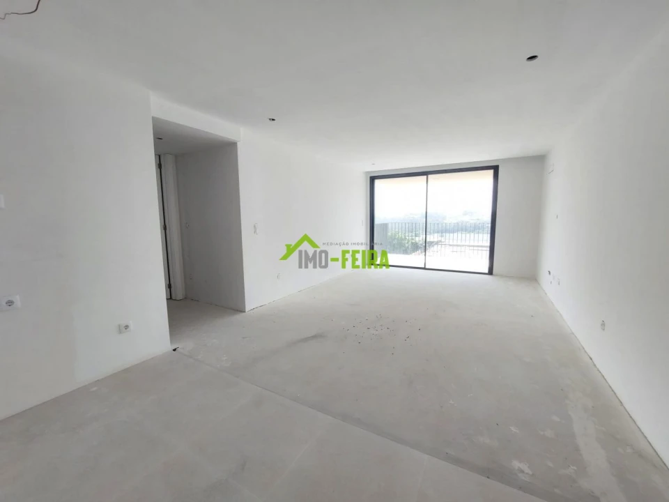 Apartamento T2 para Venda em São João da Madeira Foto 1