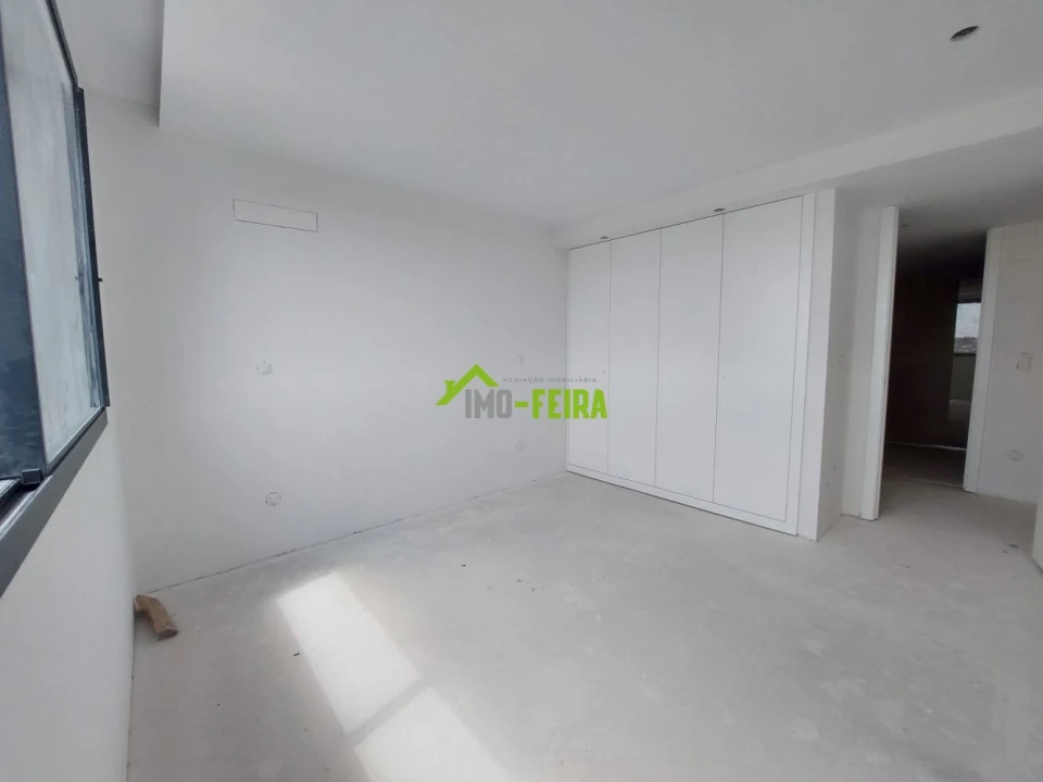 Apartamento T2 para Venda em São João da Madeira Foto 14