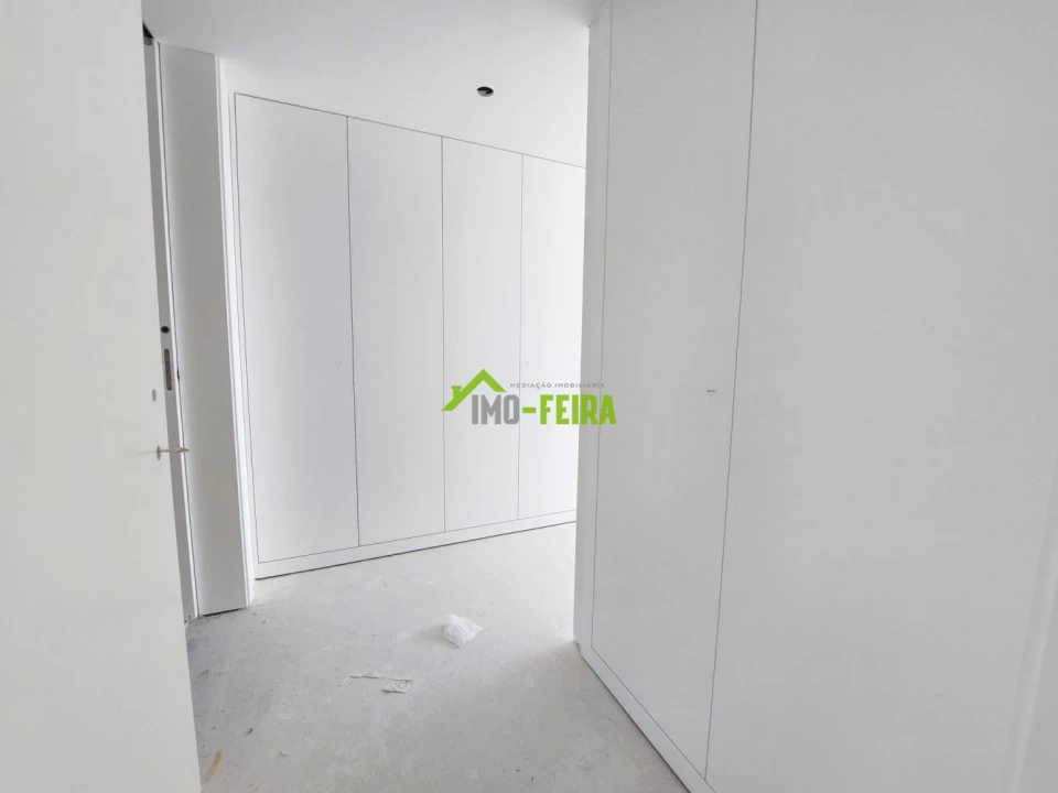 Apartamento T2 para Venda em São João da Madeira Foto 11
