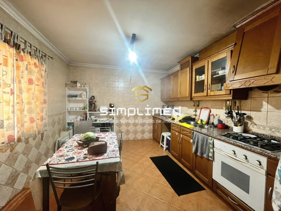 Apartamento T3 para Venda em Covilhã e Canhoso Foto 6