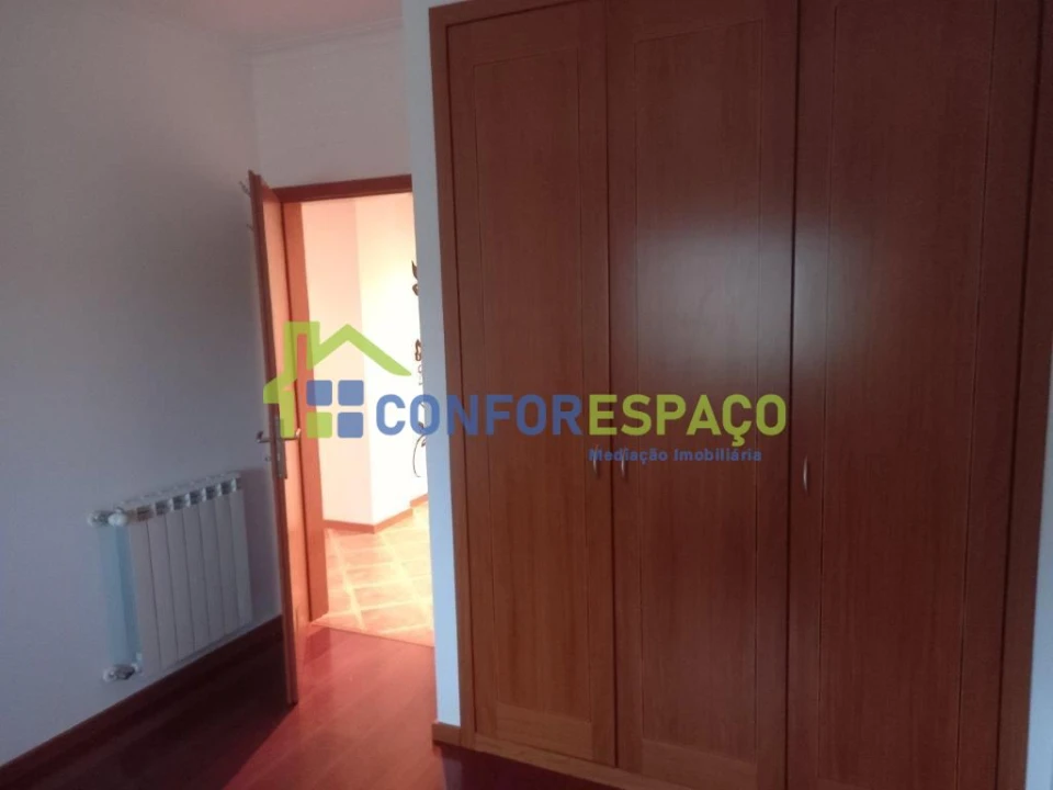 Apartamento T1 para Arrendamento em Castelo Branco Foto 9