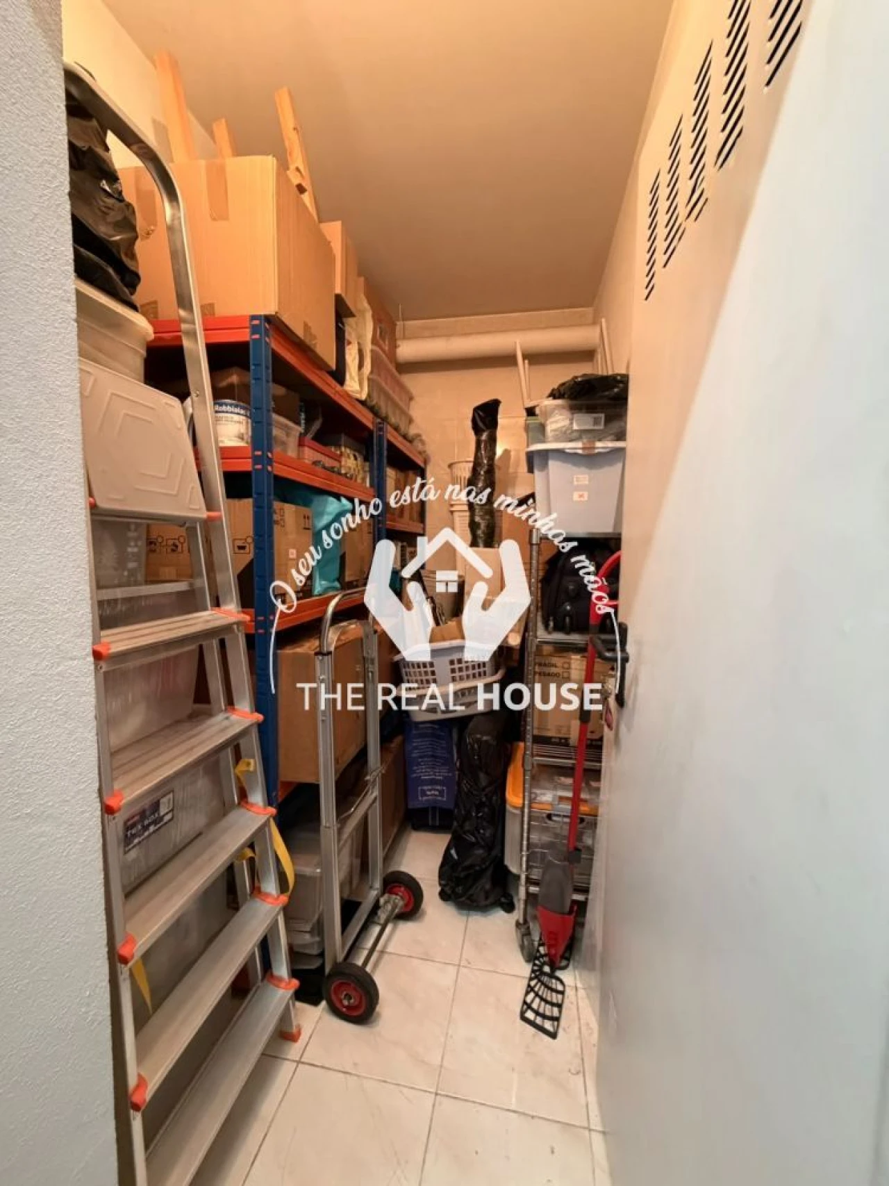 Apartamento T1 para Venda em Caniço Foto 17