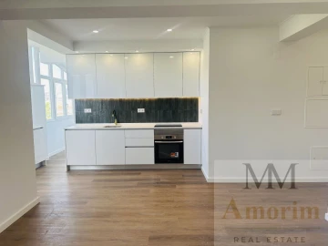 Apartamento T2 para Venda em Venteira