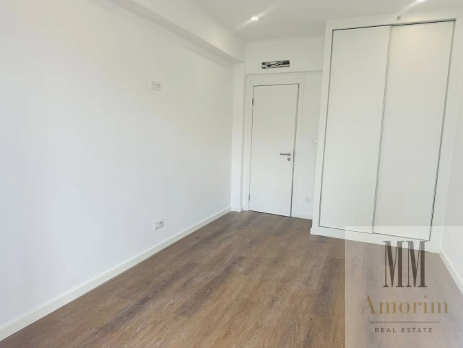 Apartamento T2 para Venda em Venteira Foto 9