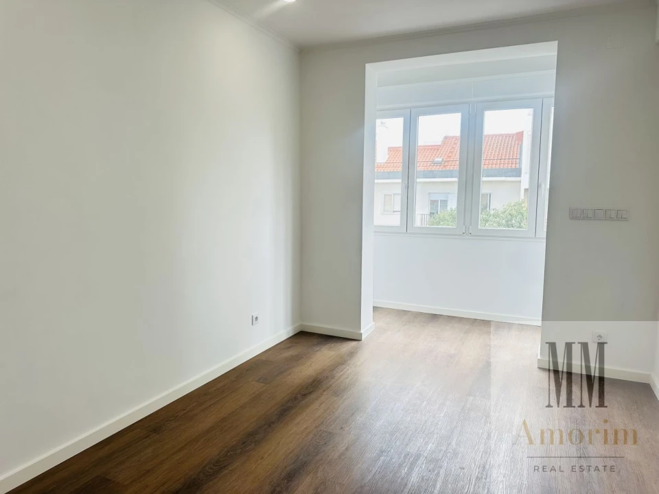 Apartamento T2 para Venda em Venteira Foto 8