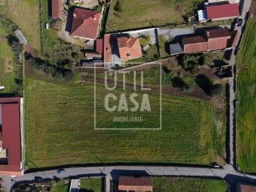 Terreno para Venda em Vila Cova e Feitos