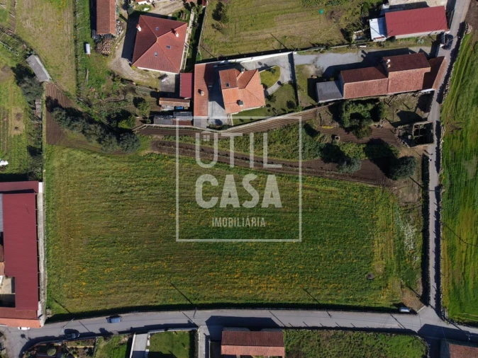 Terreno para Venda em Vila Cova e Feitos Foto 2