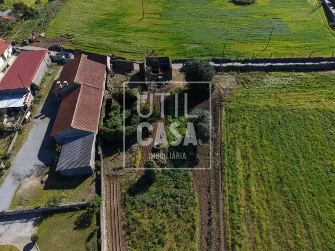 Terreno para Venda em Vila Cova e Feitos Foto 4