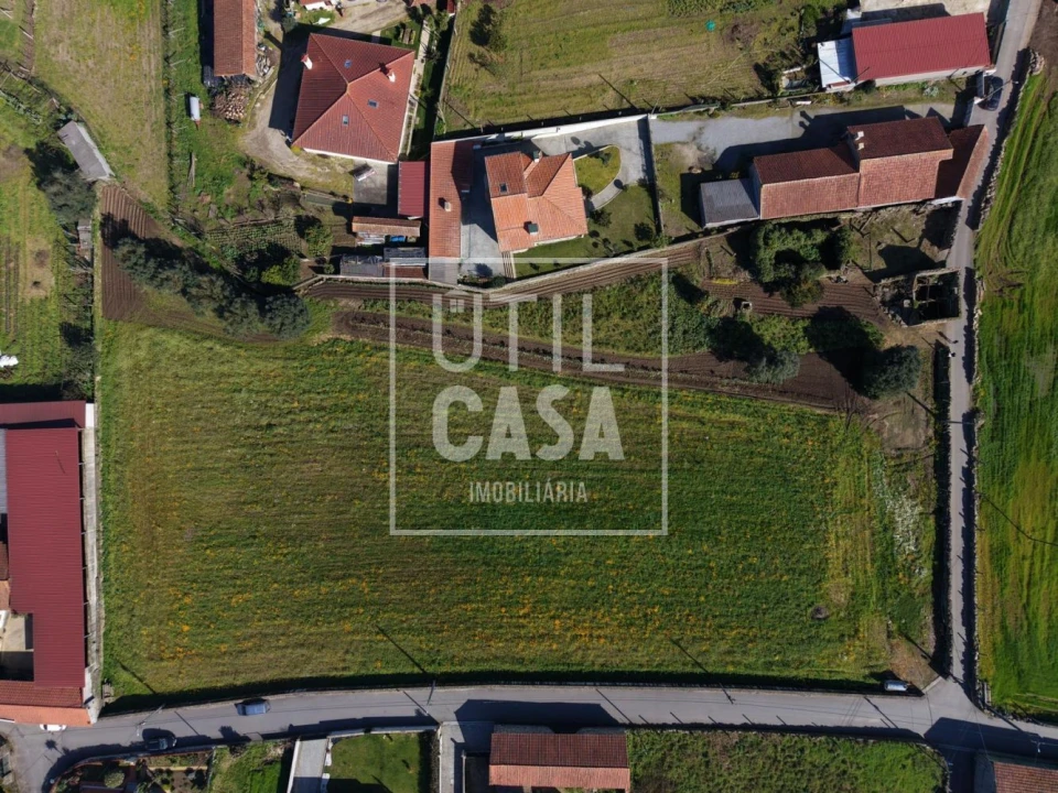 Terreno para Venda em Vila Cova e Feitos Foto 2