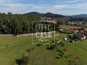 Quinta T4 para Venda em Creixomil e Mariz