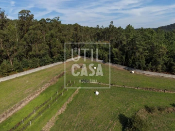 Quinta T4 para Venda em Creixomil e Mariz