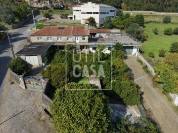 Quinta T4 para Venda em Creixomil e Mariz