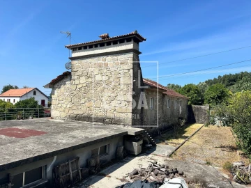 Quinta T4 para Venda em Creixomil e Mariz
