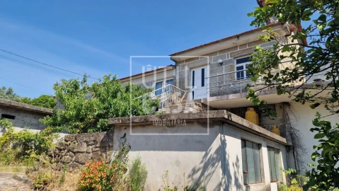 Quinta T4 para Venda em Creixomil e Mariz