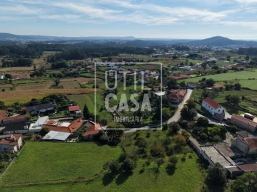 Quinta T4 para Venda em Creixomil e Mariz