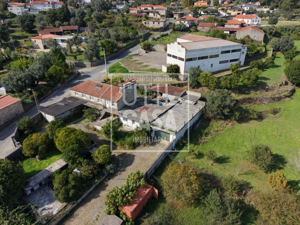 Quinta T4 para Venda em Creixomil e Mariz Foto 2