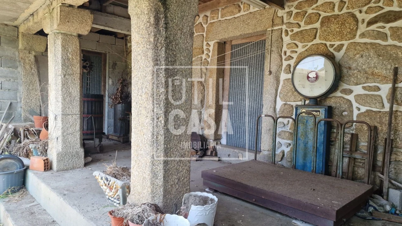 Quinta T4 para Venda em Creixomil e Mariz Foto 26