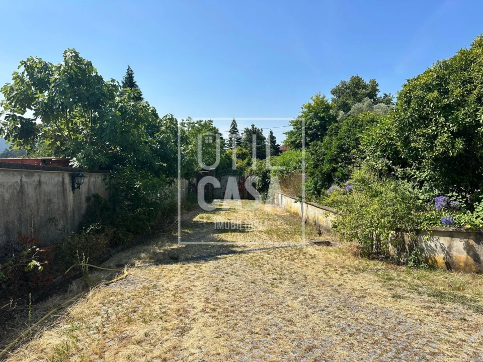 Quinta T4 para Venda em Creixomil e Mariz Foto 31