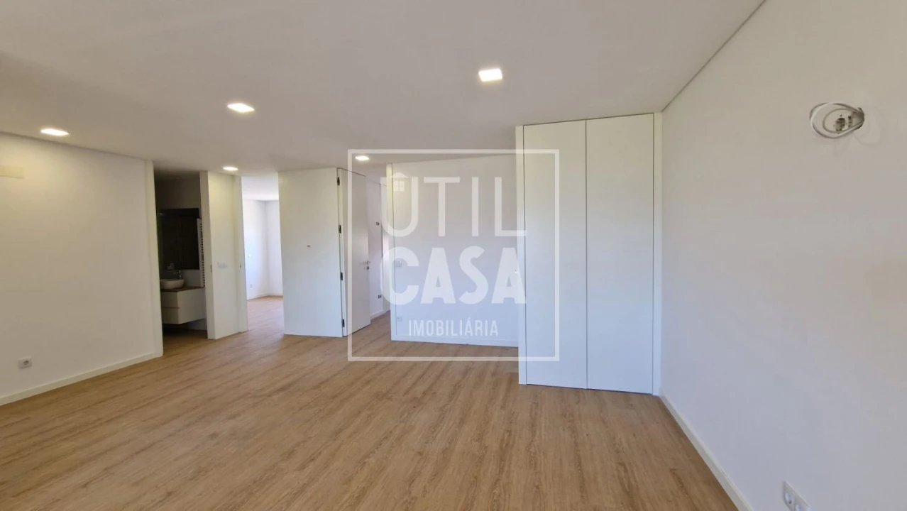 Apartamento T3 para Venda em Castelo do Neiva Foto 4