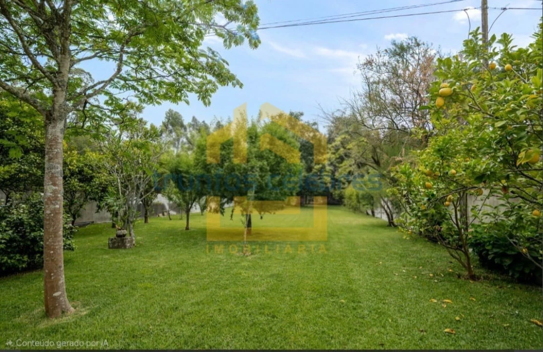 Moradia T4 para Venda em Laundos Foto 49