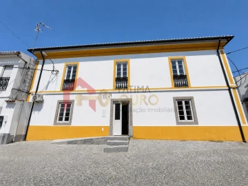 Moradia T4 para Venda em Santa Eulalia