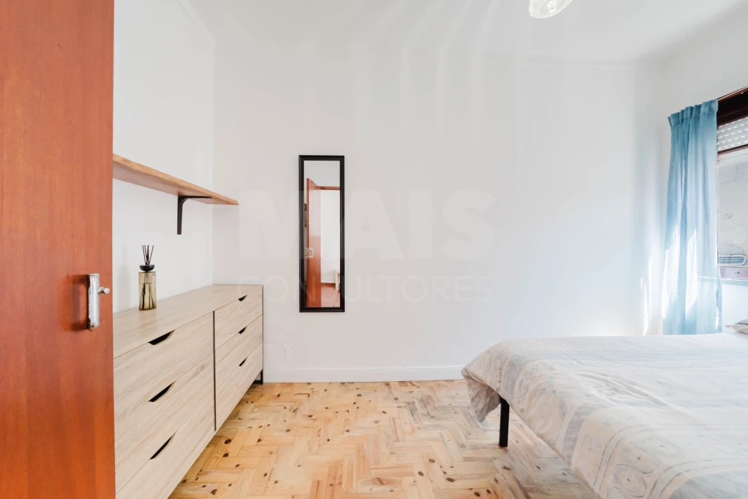 Apartamento T1 para Arrendamento em Atouguia da Baleia Foto 11