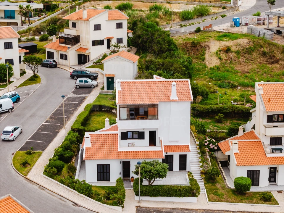 Apartamento T2 para Arrendamento em Foz do Arelho Foto 3