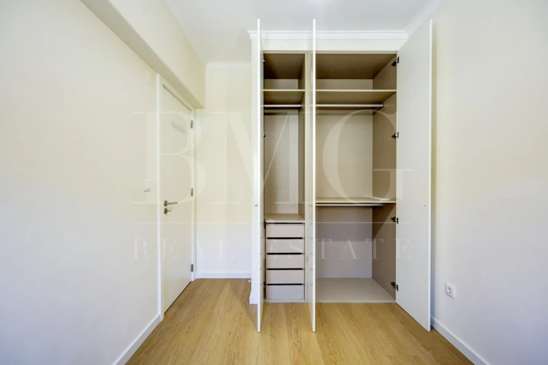 Apartamento T1 para Arrendamento em Algés, Linda-A-Velha e Cruz Quebrada-Dafundo Foto 22
