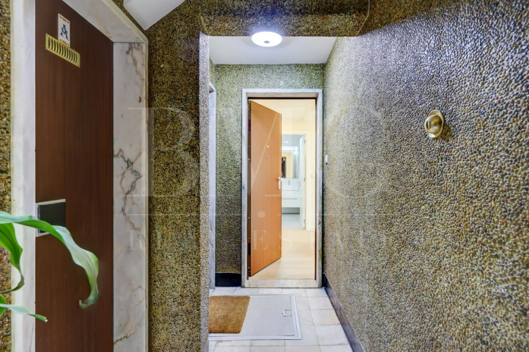 Apartamento T1 para Arrendamento em Algés, Linda-A-Velha e Cruz Quebrada-Dafundo Foto 29