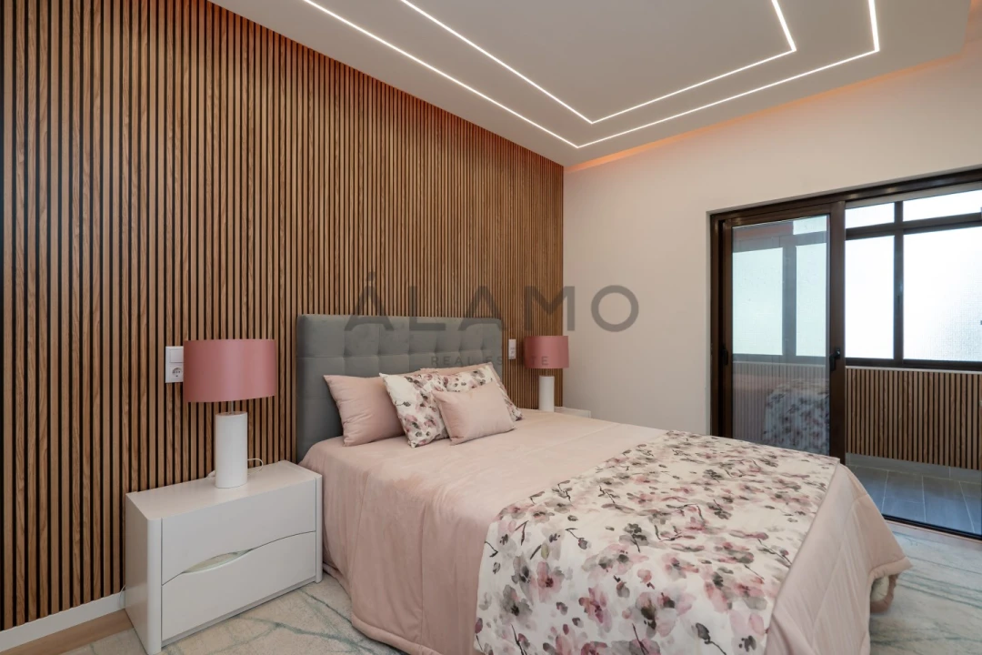 Apartamento T3 para Venda em Quarteira Foto 14