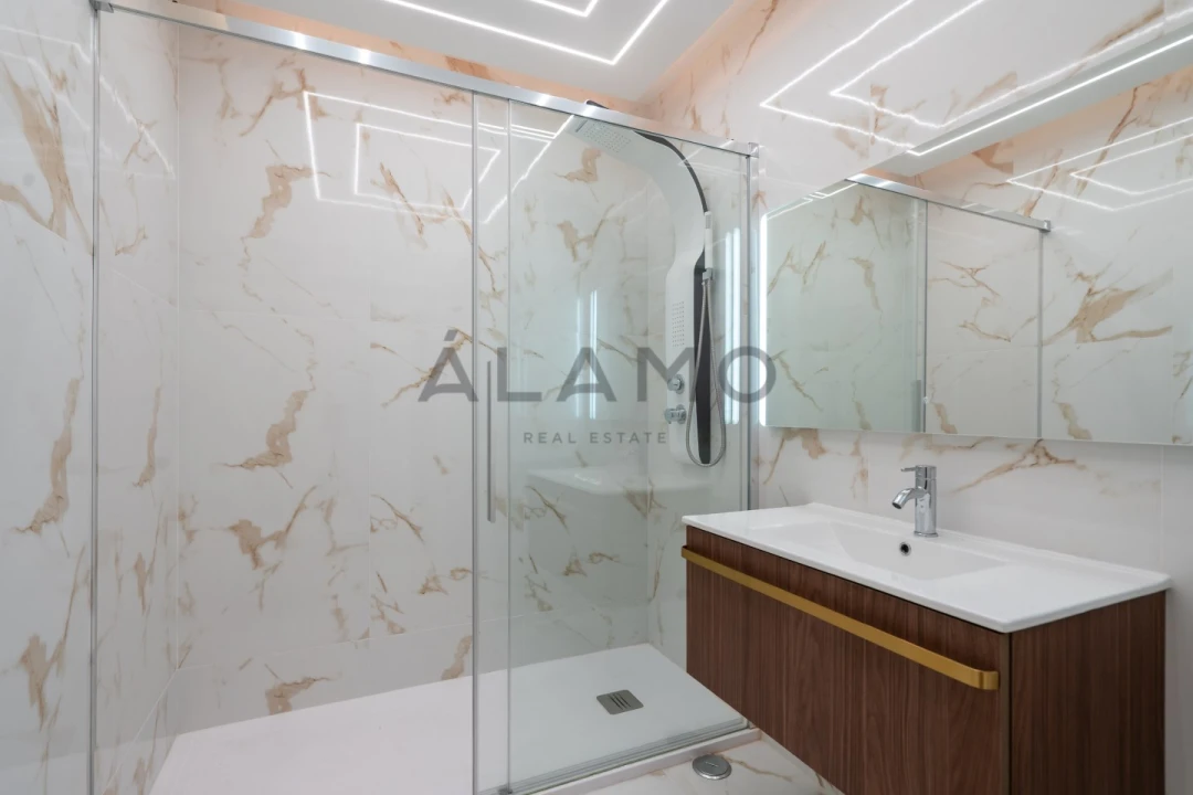 Apartamento T3 para Venda em Quarteira Foto 19