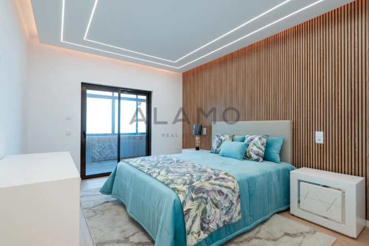 Apartamento T3 para Venda em Quarteira Foto 11