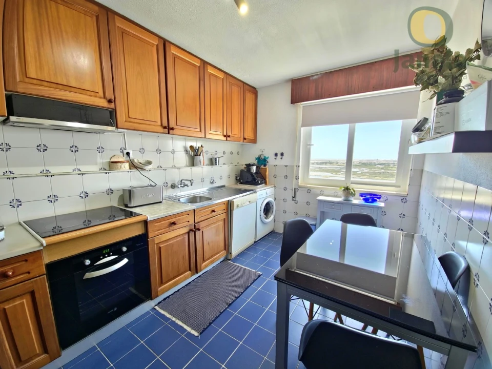 Apartamento T3 para Venda em Faro (Sé e São Pedro) Foto 16