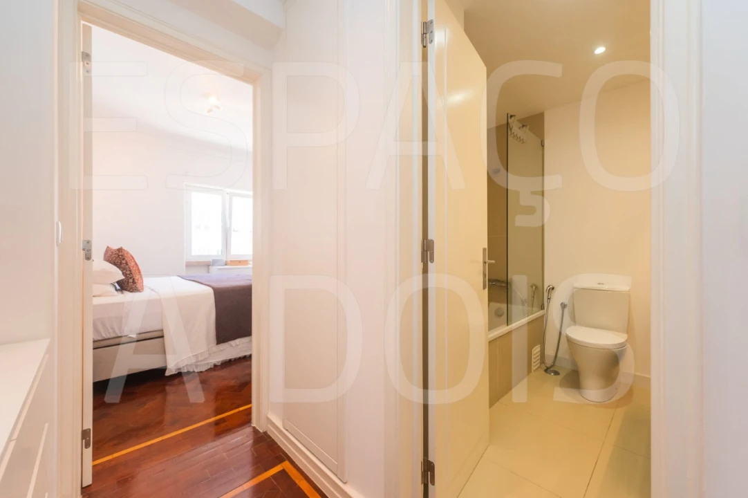 Apartamento T2 para Arrendamento em Campolide Foto 40
