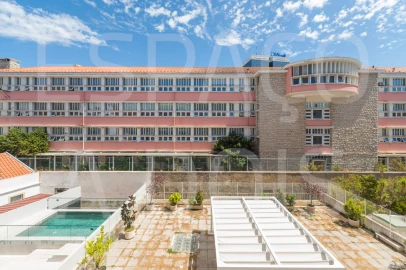 Apartamento T2 para Arrendamento em Campolide