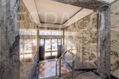 Apartamento T2 para Arrendamento em Campolide