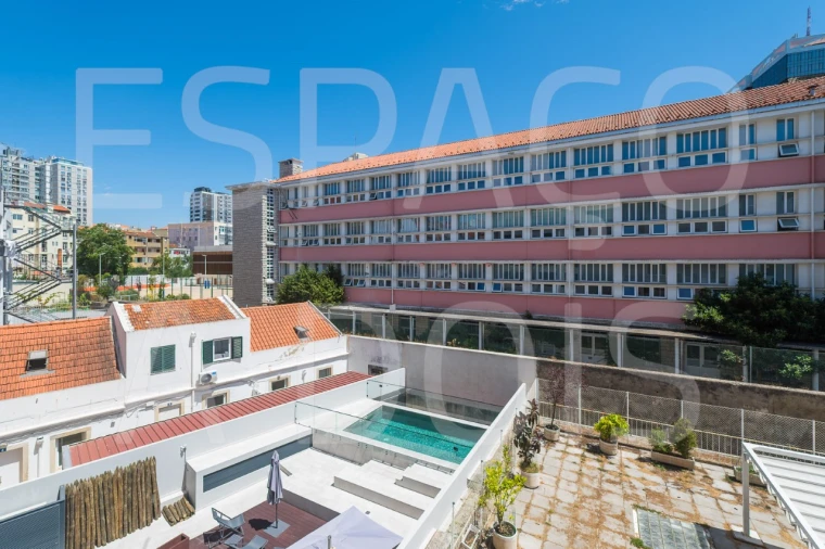 Apartamento T2 para Arrendamento em Campolide Foto 43